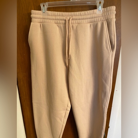 NWOT Women’s Fleece Sweatpants Joggers in Vanilla by Zenana size large - Picture 12 of 15